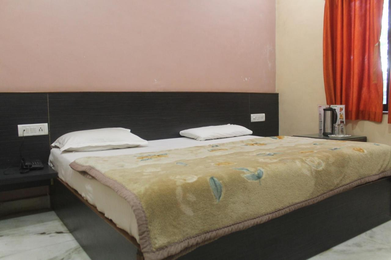 Cozy Room On Neelkanth Road Mount Abu Eksteriør bilde